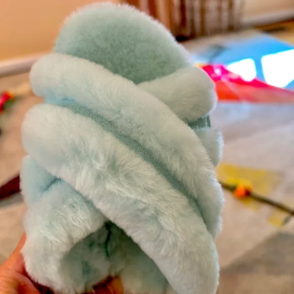 UGG Scuffita Genuine Shearling Slide Slippers - 7 - Picture 6 of 7